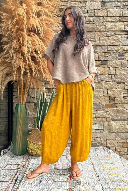 Kiti Paisley Damask 7/8 Barrel Leg Pant Tumeric